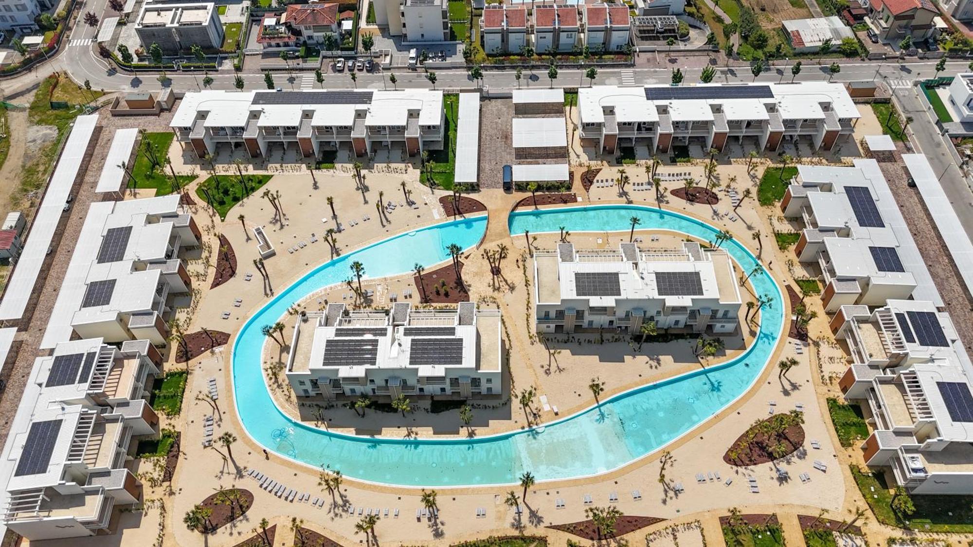 Wave Island! Luxury Resort A Jesolo - Piscina E Park Free! Exterior photo