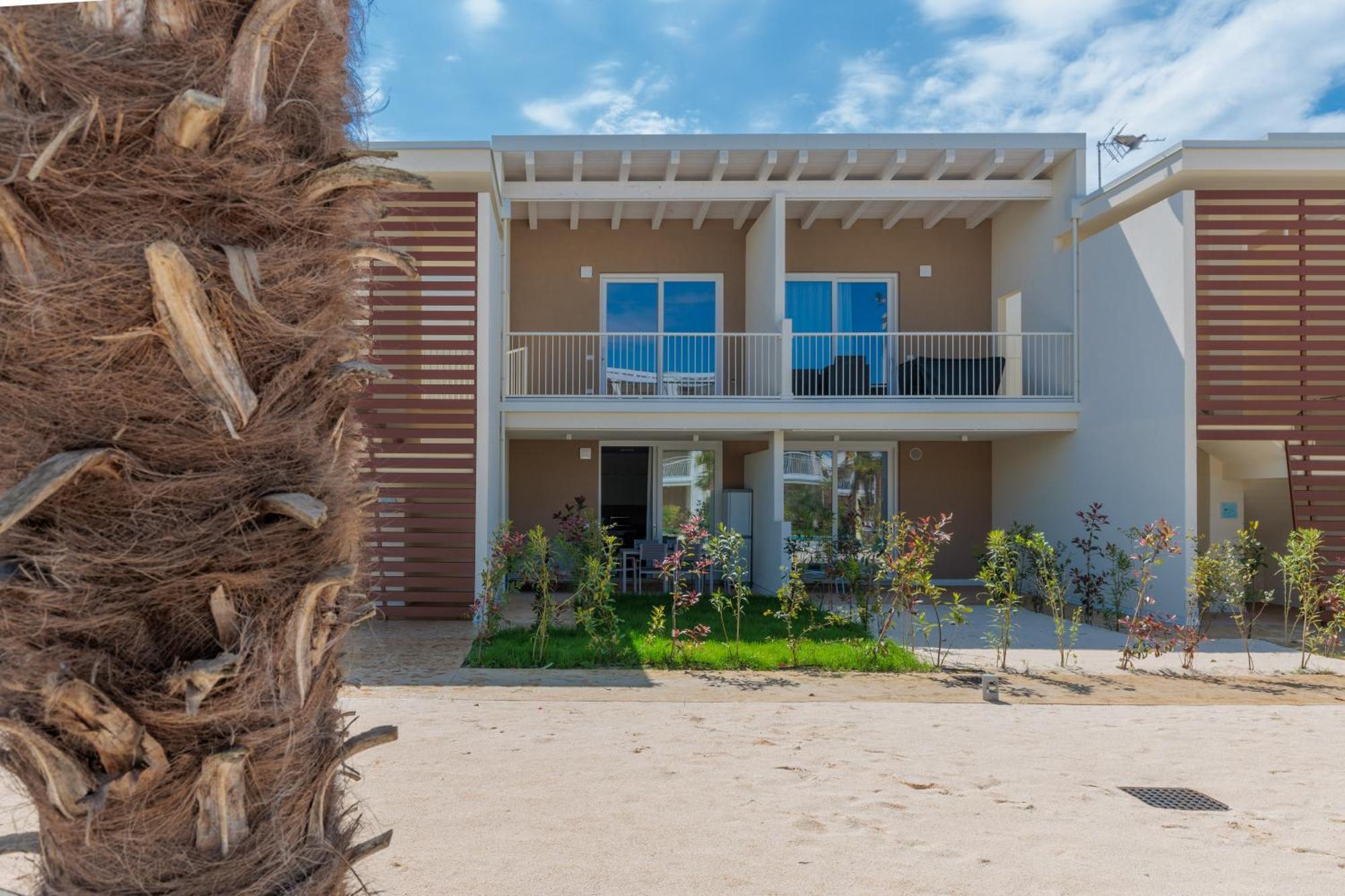 Wave Island! Luxury Resort A Jesolo - Piscina E Park Free! Exterior photo